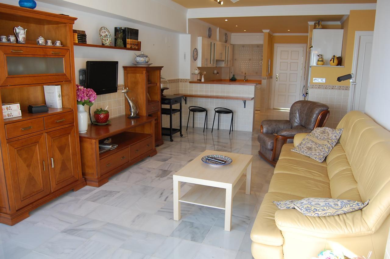 Apartment Fuentes De Nerja Exteriör bild